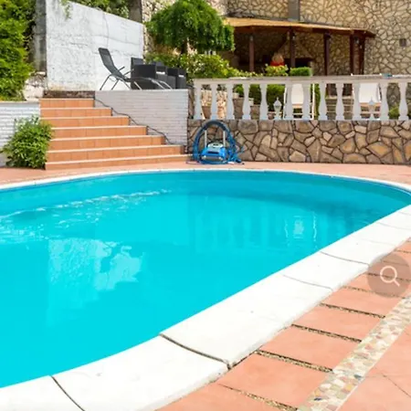5 Bedrooms At 100 M Away From The With Sea View Private Pool And Enclosed Garden Jadranovo
