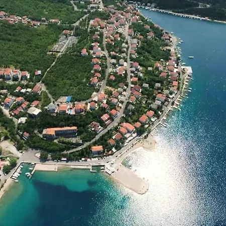 5 Bedrooms At 100 M Away From The With Sea View Private Pool And Enclosed Garden Hotel 4*